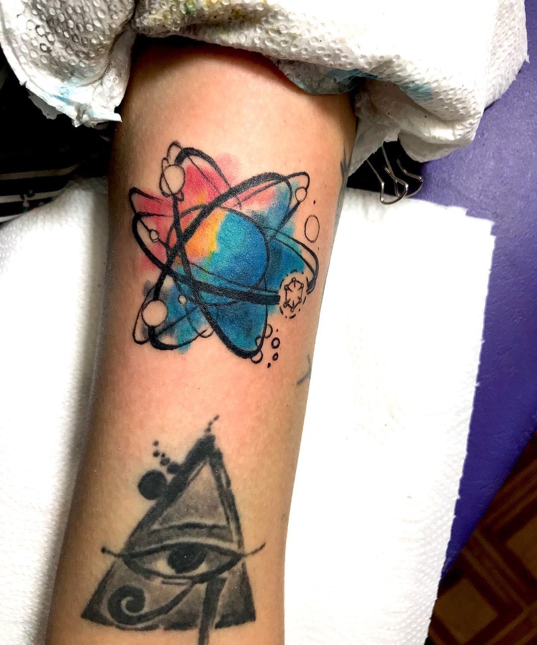 26 Atomic Tattoos For Science Lovers In 2021 Page 4 Of 5 Small 26 Atomic Tattoos For Science Lovers In 2021 Page 4 Of 5 Small