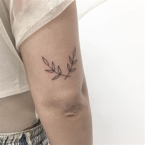 37 Back Of The Arm Tattoos They Ll Notice As You Re Walking Away Artofit 37 Back Of The Arm Tattoos They Ll Notice As You Re Walking Away Artofit