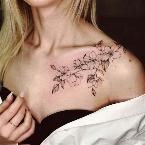 43 Jaw Dropping Collar Bone Tattoos For Women Stayglam