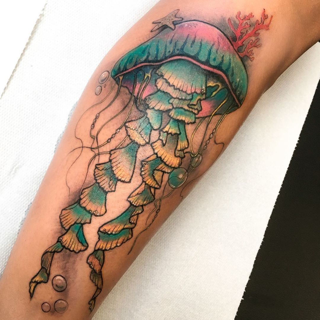 54 Exquisite And Detailed Jellyfish Tattoo Designs To Love Psycho Tats