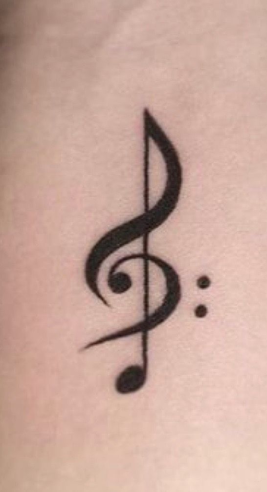 8 Stunning Treble Clef Tattoo Designs For Music Lovers