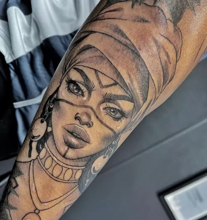 8 Unique Queen Tattoo Ideas And Designs With Meanings