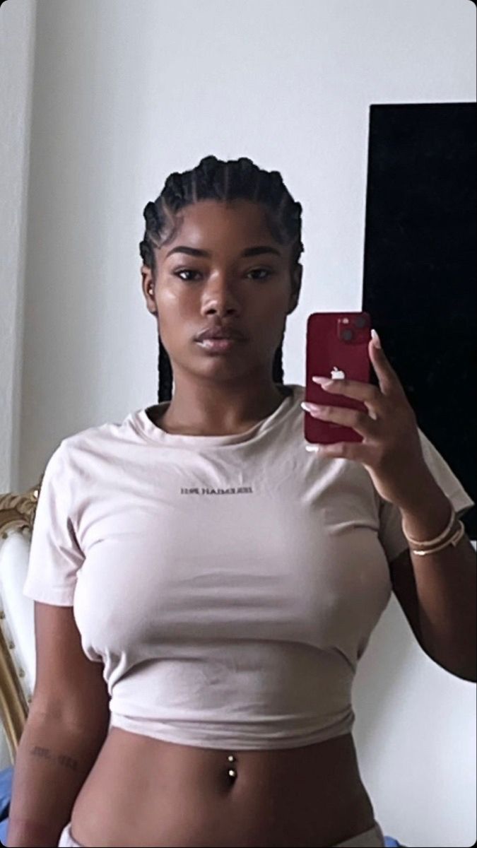 Celebrating the Beauty of Ebony Women