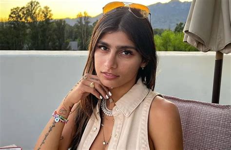 F S De Mia Khalifa Fazem Peti O Para Que Seus V Deos Adultos Antigos Sejam Retirados Da F S De Mia Khalifa Fazem Peti O Para Que Seus V Deos Adultos Antigos Sejam Retirados Da