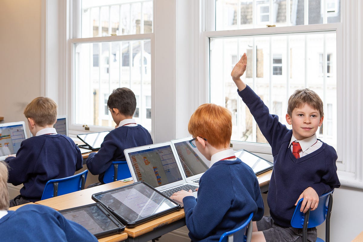 Huge Surge In The Number Of Uk Schools Seeking Digital Paper And Ai Solutions By Edtechx Edtechx360 Medium