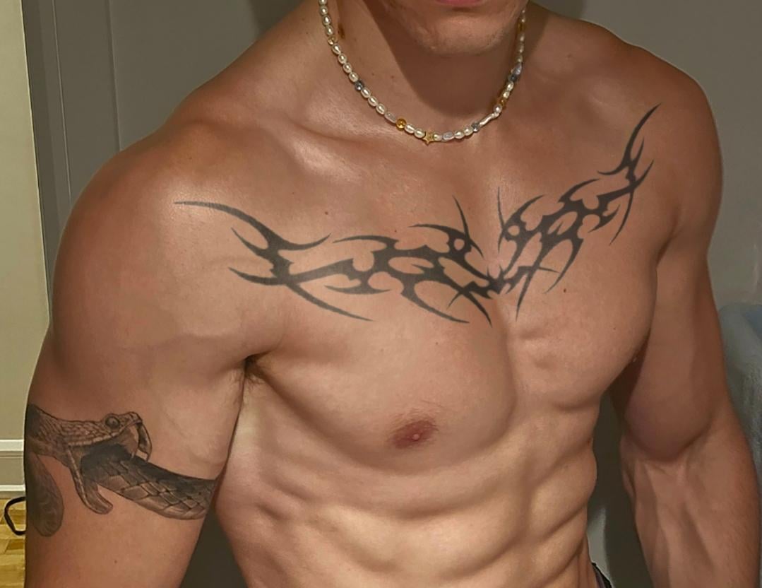 Ideas To Augment Stylize This Chest Tattoo R Tattoodesigns Ideas To Augment Stylize This Chest Tattoo R Tattoodesigns