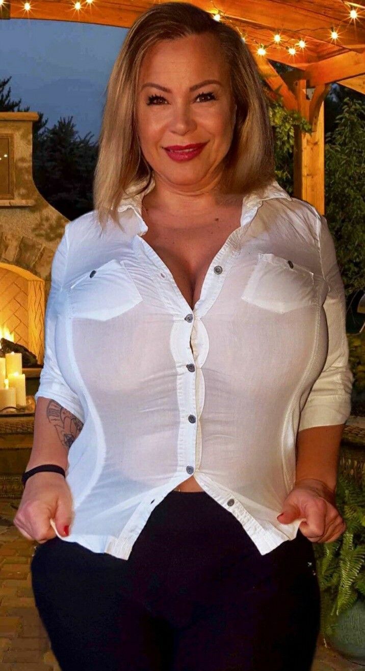 Unleashing Passion: Mature Wife's Sexuality.