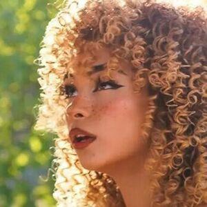 The Perfect Peach Nude: 4 Tips