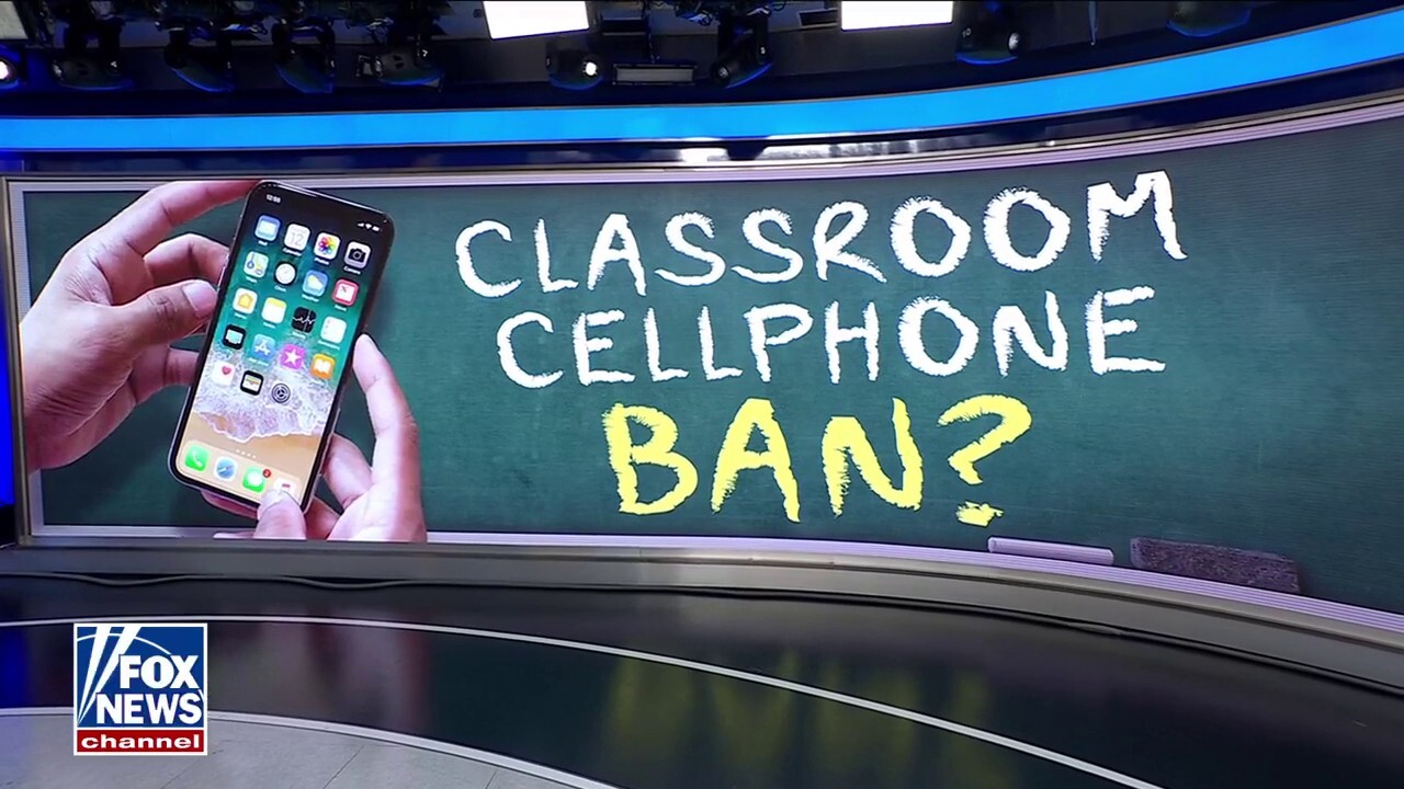 Master Pro/Con:cellphone Ban In Schools Today