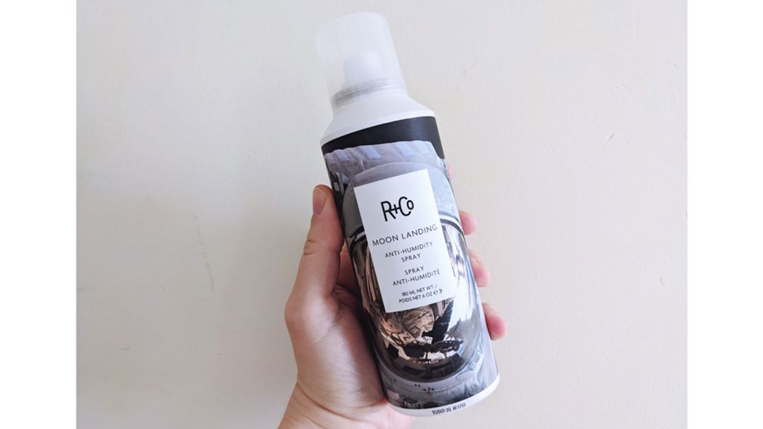 This R Co Moon Landing Anti Humidity Spray Review Is A Psa To Anyone Who Hates Frizzy Summer Hair