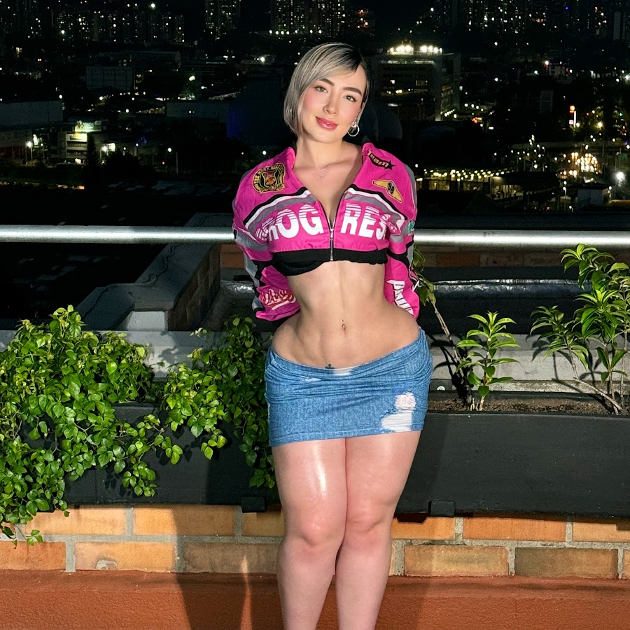 The Real Veronica Obando: An Adult Icon.